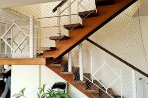 Redes de Proteção para Escadas e Mezaninos Segurança Total para a Sua Família