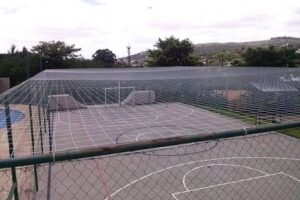 Redes de proteção para quadras esportivas: segurança, resistência e praticidade