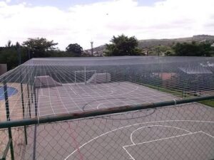 Redes de proteção para quadras esportivas segurança, resistência e praticidade