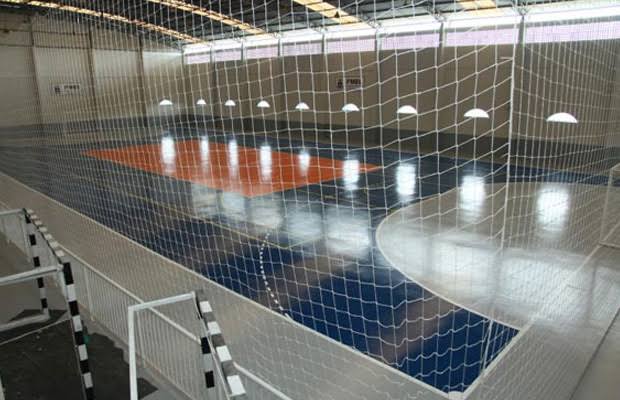 Redes de proteção para quadras esportivas segurança, resistência e praticidade